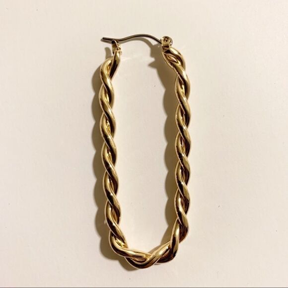 Gold Oblong Oval Twisted Hoop Earrings - Picture 3 of 6